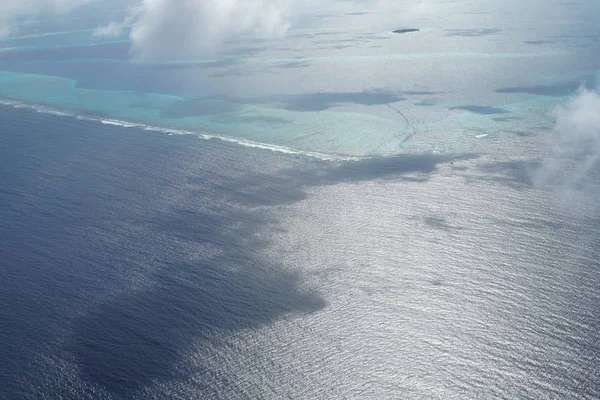 İnanılmaz okyanus derinliği görmek şaşırtıcı doğa ile