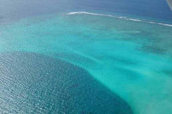 İnanılmaz okyanus derinliği görmek şaşırtıcı doğa ile
