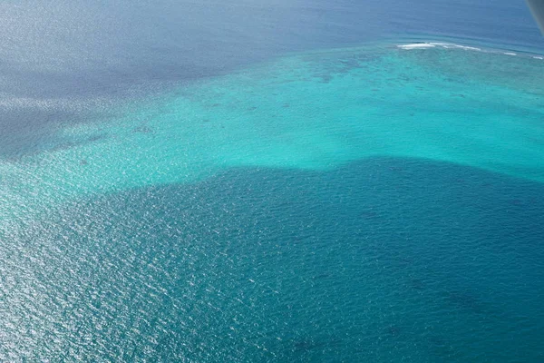 İnanılmaz okyanus derinliği görmek şaşırtıcı doğa ile