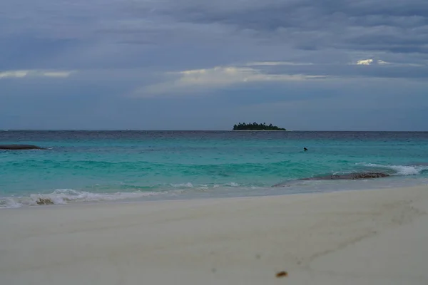 Vue Panoramique Sur Mer Avec Île Horizon Ciel Nuageux — Photo