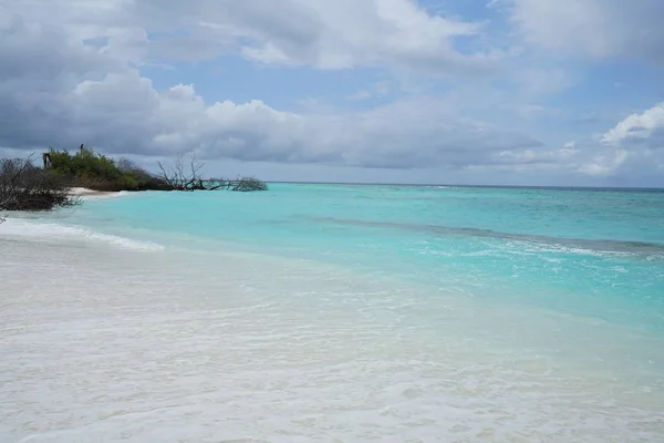 Vista Playa Una Hermosa Isla Deshabitada Las Maldivas — Foto de Stock