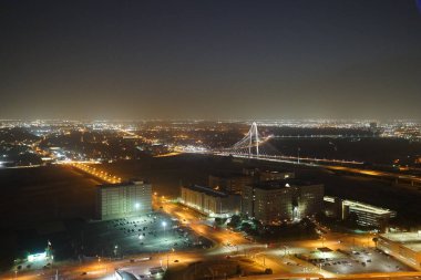 ışıklı gece kenti, yollar trafik
