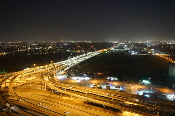 ışıklı gece kenti, yollar trafik