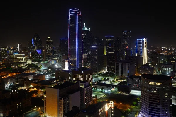 Dallas Ciudad Edificios Modernos Iluminados Por Noche — Foto de Stock