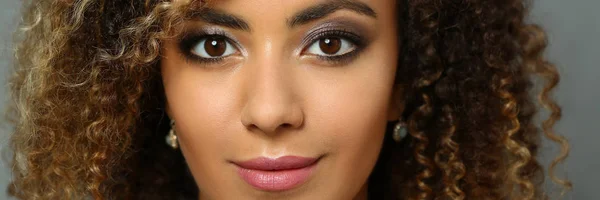 A beautiful black woman with a large face portrait — Stock Photo, Image