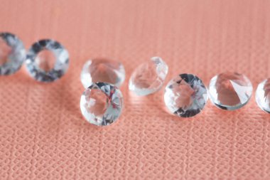 Siyah beyaz yıldız elmas saçılma