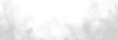 Gökyüzünü kaplayan yumuşak gri bulutlar