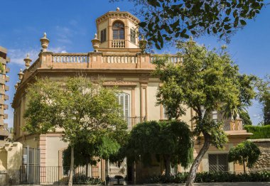 Valencia, İspanya-07.07.2019:Monforte Garden - Jardines de Monforte. Heykeller, havuzlar, çeşmeler, yürüyüş yolları ve dinlenme alanları yla dolu neoklasik bir tasarım.