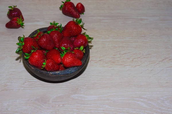 Cerca Vista Una Frutera Fresas — Foto de Stock