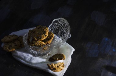Galletas hekhas a mano con trozos de çikolata 