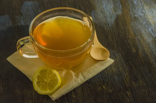 Taza Vidrio Con Limón — Foto de Stock