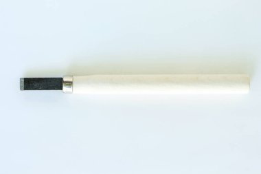 keski oyma beyaz arka plan üzerinde ayarla