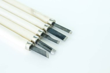 keski oyma beyaz arka plan üzerinde ayarla