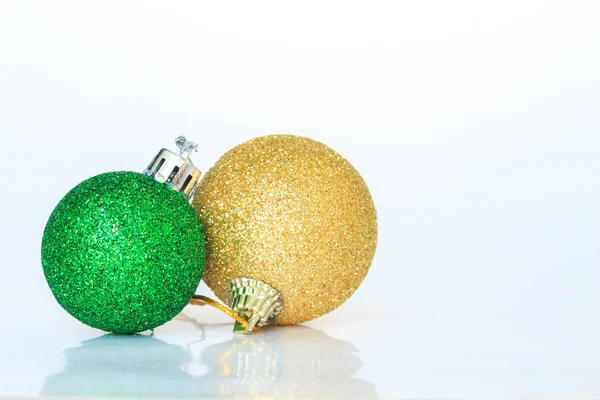 Christmas Ornament Guld Dekoration Vit Bakgrund — Stockfoto