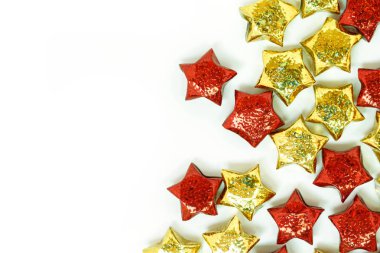 beyaz zemin üzerine altın dekorasyon Noel süsler