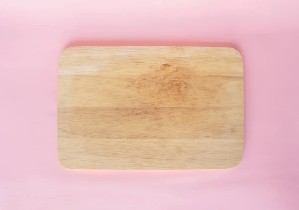 Tabla Cortar Madera Sobre Fondo Rosa Cuarzo Rosa —  Fotos de Stock