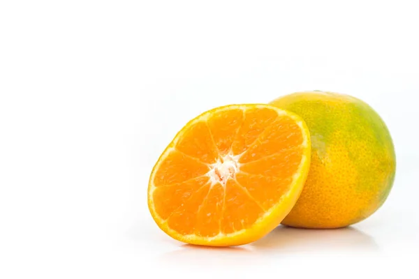 Tranche Orange Fruits Frais Sur Fond Blanc — Photo