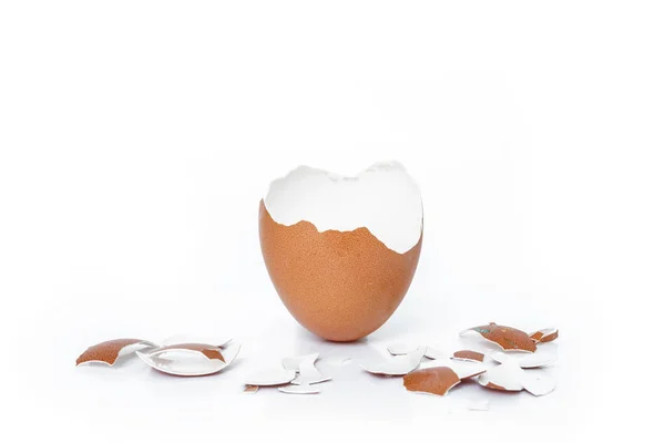 Casca Ovo Quebrado Crack Alimentos Fundo Branco — Fotografia de Stock