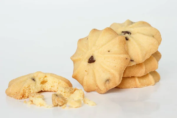 Galletas Chispas Chocolate Galletas Sobre Fondo Blanco —  Fotos de Stock