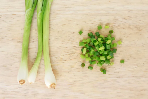 Green Onion Cutted Chives Nature Food Wood Cutting Board Background — Stock Photo, Image