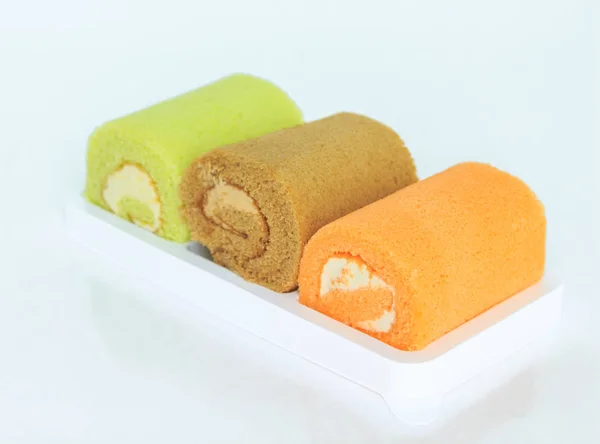 Rollo Pastel Naranja Chocolate Verde Colocado Una Caja Blanca —  Fotos de Stock