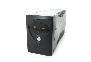 beyaz bir arka planda kesintisiz güç kaynağı sistemi