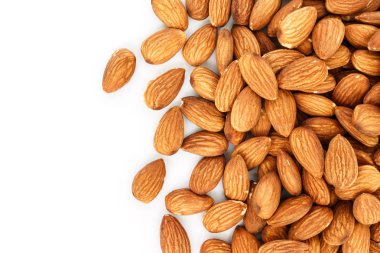 badem üstten görünüm çerçeve yığın veya beyaz arka plan üzerinde kenarlık.