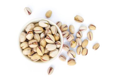 kapta beyaz zemin üzerine Antep fıstığı.