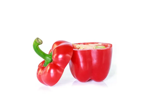 Rode Paprika Gesneden Helft Witte Achtergrond — Stockfoto