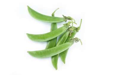 beyaz arka plan üzerinde pod bezelye üst görünümü.