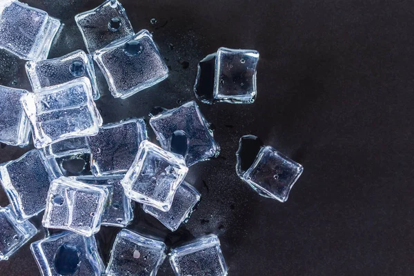 Группа Кубики Льда Черном Фоне — стоковое фото