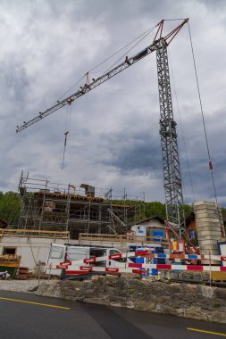 Ev ve ofis clouldy gökyüzü ile Avrupa'nın Binası İnşaat Vinç