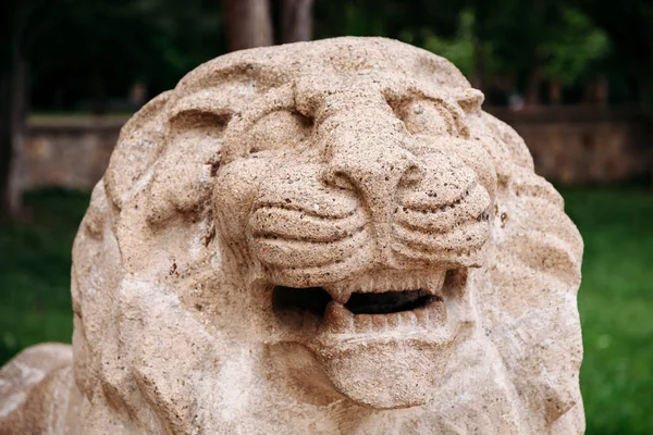 Estátua Pedra Leão — Fotografia de Stock