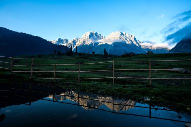 Küçük köy Sonamarg, Jammu and Kashmir devlet, Hindistan ile kırsal görünümü.