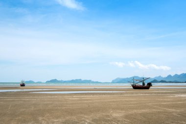Beach otelde düşük gelgit Rüzgar ve dalga ücretsiz.