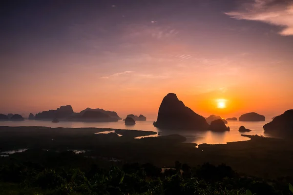 Salida Del Sol Sobre Las Hermosas Islas Provincia Pang Nga —  Fotos de Stock