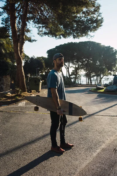 Man Casual Clothing Practicing His Long Board Lonely Street Sunset — Stock Photo, Image