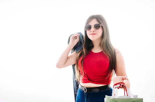 Bionda adolescente con occhiali da sole — Foto Stock