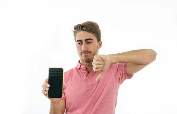 Man het maken van weddenschappen op mobiele telefoon — Stockfoto