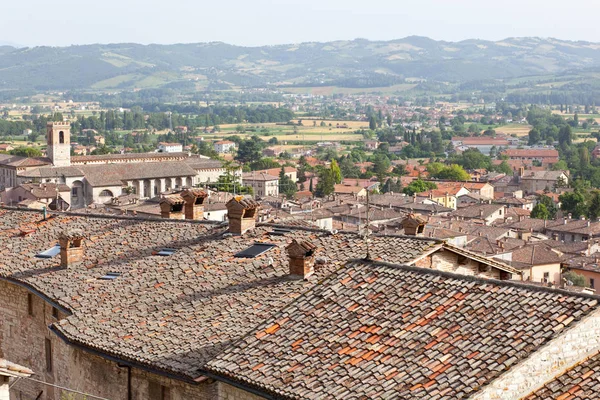 Vecchia Architettura Vintage Con Cielo Azzurro Chiaro — Foto Stock