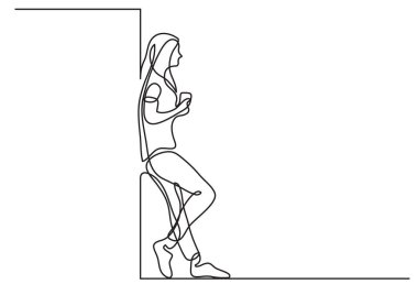 Genç kadın ayakta düşünme bir çizgi çizme