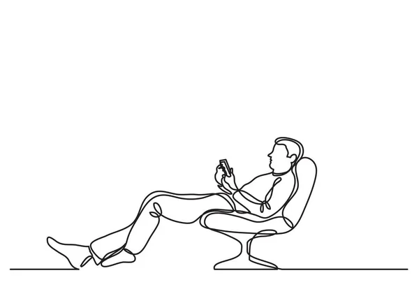 Dibujo Línea Continua Del Hombre Relajándose Silla Con Teléfono Móvil — Archivo Imágenes Vectoriales