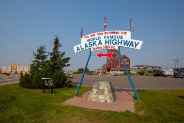Giriş dünya ünlü Alaska Highway, Kanada, British Columbia, Kuzey Amerika