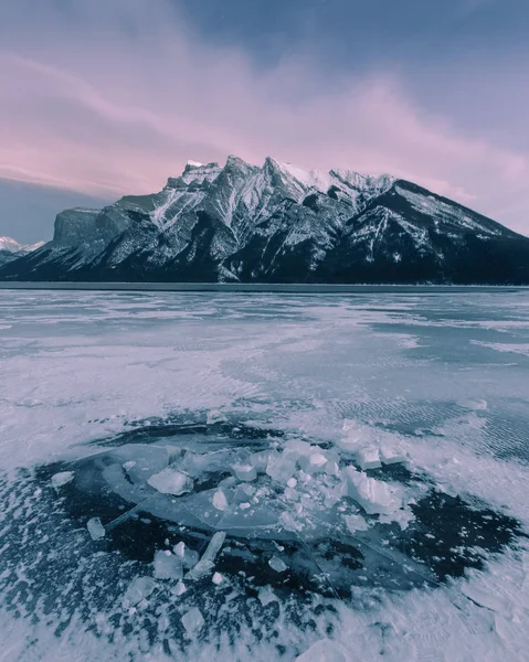 Zmrazené Kanadských Jezer Nabízí Hodně Zábavy Bublin Metanu Neobvyklé Zážitky — Stock fotografie