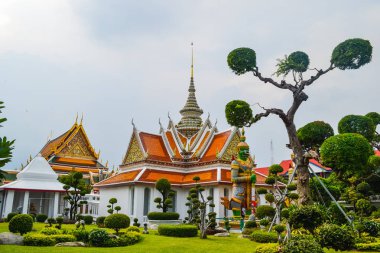 WAT Arun, Wat Arunrajawararam, Bangkok. Tay Tapınak, gates bu, Tayland, Thailand, nehir Tapınağı koruyan dev veliler ile.