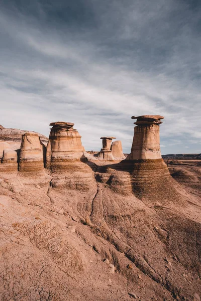 Drumheller HooDoos is a 0.5 kilometer heavily trafficked loop tr — Stock Photo, Image