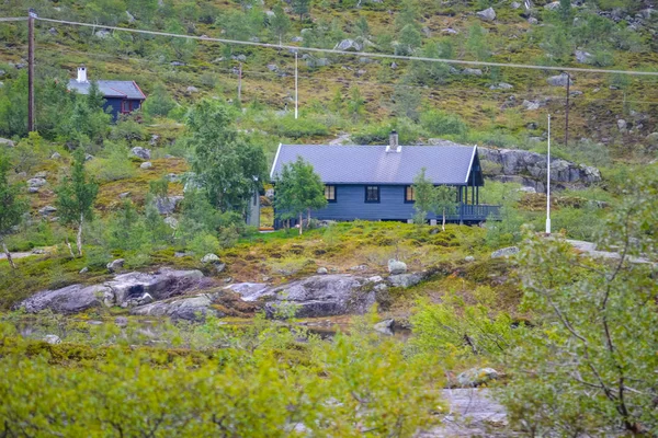 Trolltunga, Odda, Noruega: 21. Junho de 2016, Cabanas de montanha e hou — Fotografia de Stock