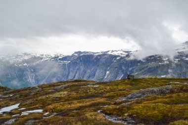 Trolltunga zammı, Ringedalsvatnet Gölü, Norveç, Güzel scandin