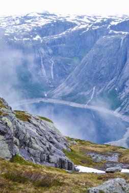 Trolltunga zammı, Ringedalsvatnet Gölü, Norveç, Güzel scandin