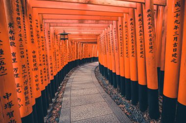 Fushimi Inari Tapınağı güney K önemli bir Şinto tapınak